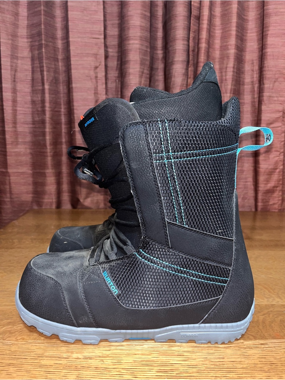 Burton Invader Snowboarding Boots Size 15 Worn Twice